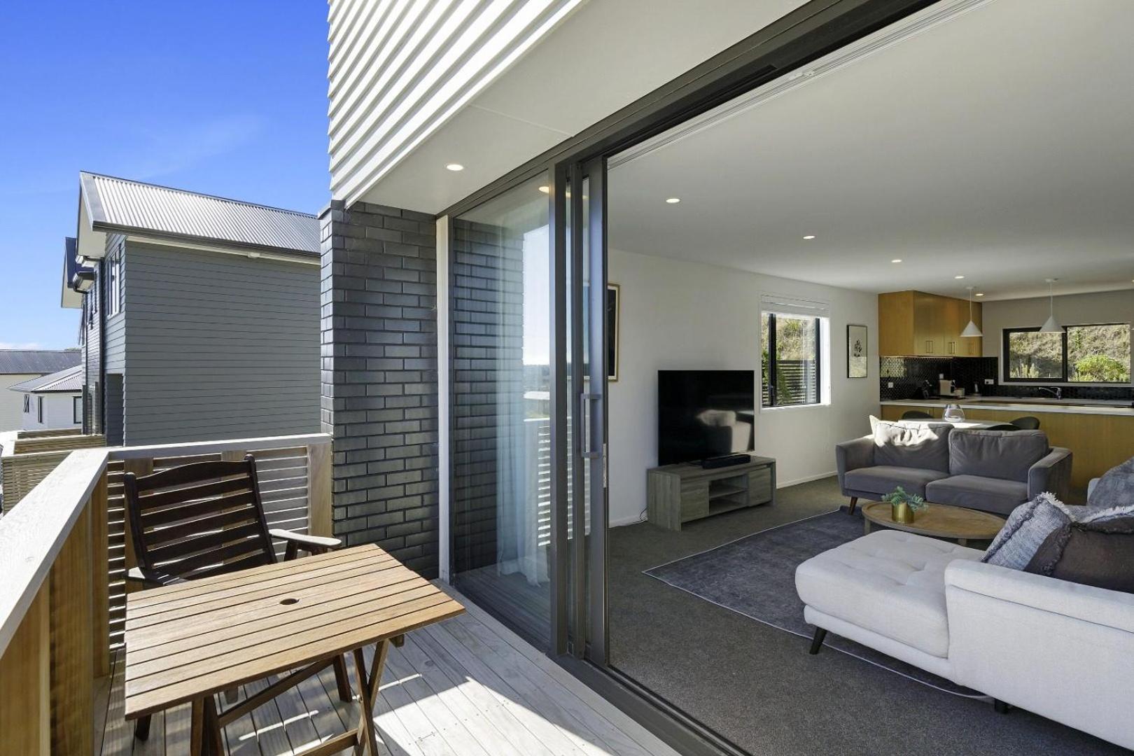 Whitby Townhouse Villa Порируа Екстериор снимка